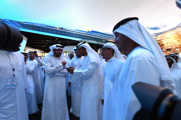 His Highness Sheikh Hamdan bin Mohammed bin Rashid Al Maktoum Experiences the Transformational Technology Paradigm at du’s Stand on Day One of GITEX 2017