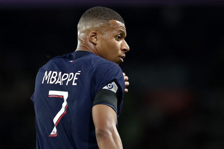 Mbappé signs for Real Madrid